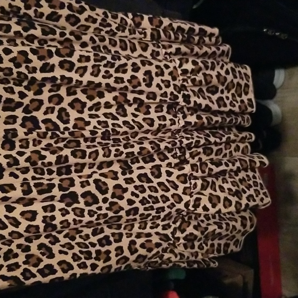 Dress - Picture 4 of 7